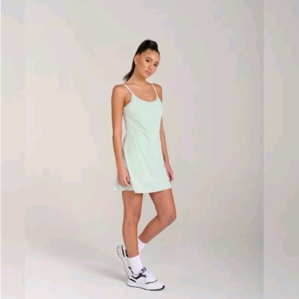 Bad Birdie Core Performance Dress